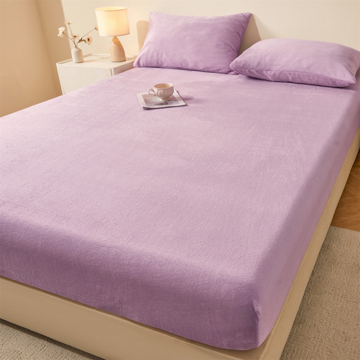 91家纺网 家纺一手货源 找家纺 卡诗兰家纺 2026新款单层牛奶绒床笠 兰花紫