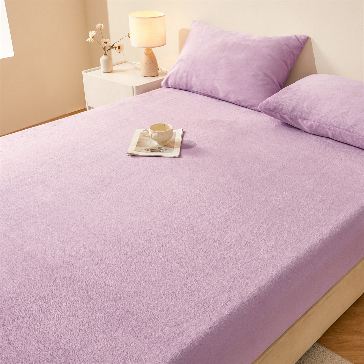 91家纺网 家纺一手货源 找家纺 卡诗兰家纺 2026新款单层牛奶绒床笠 兰花紫