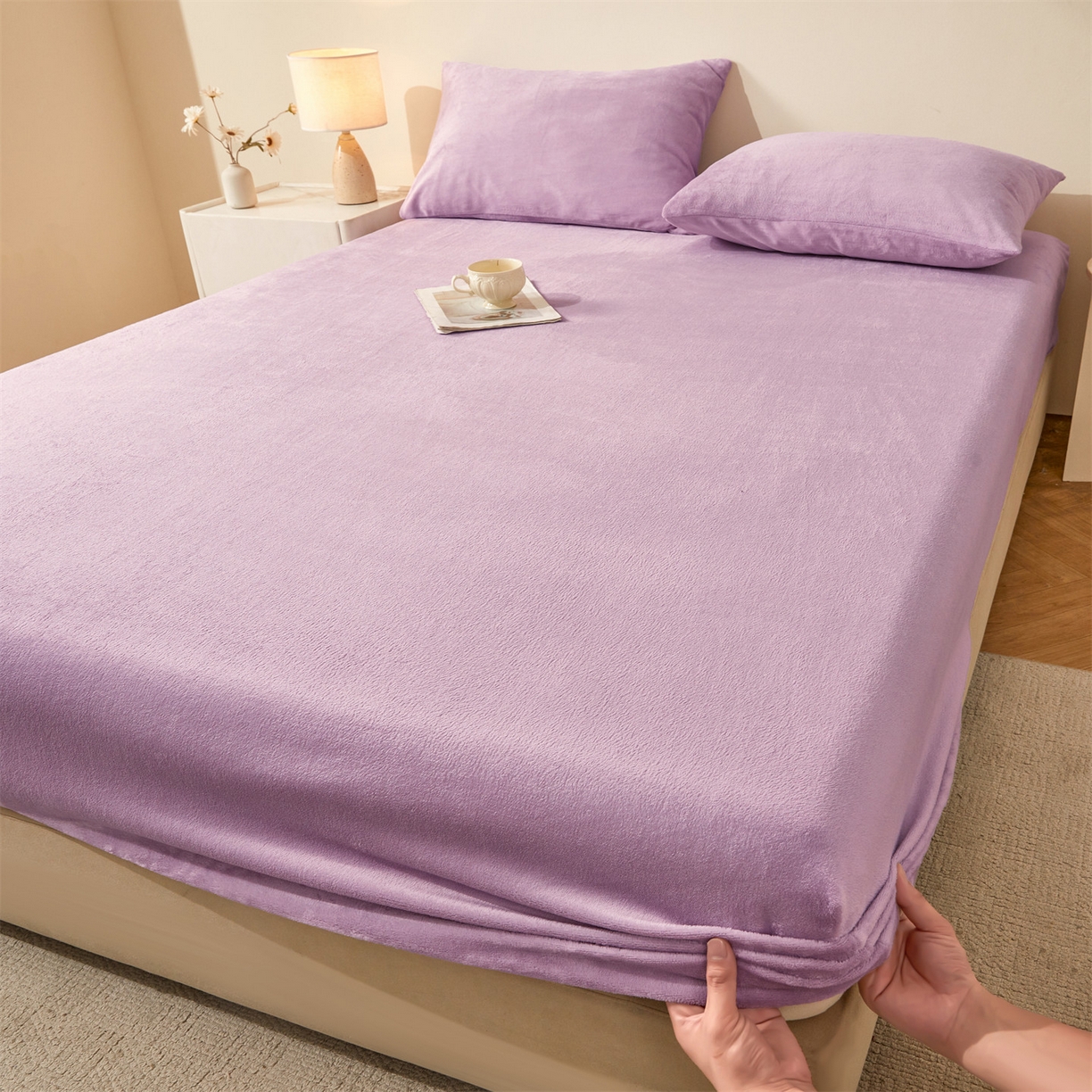 91家纺网 家纺一手货源 找家纺 卡诗兰家纺 2026新款单层牛奶绒床笠 兰花紫