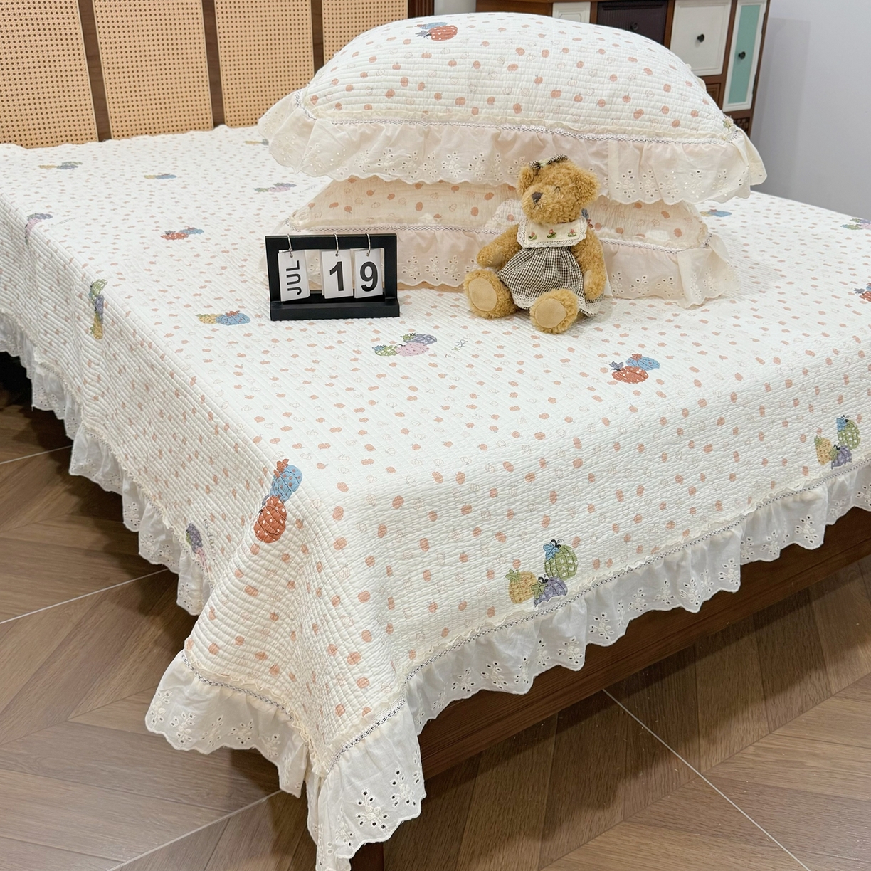 91家纺网 家纺一手货源 找家纺 床盖工厂店 2025新款法式双面全面填充棉花床盖三件套 甜糯软糖