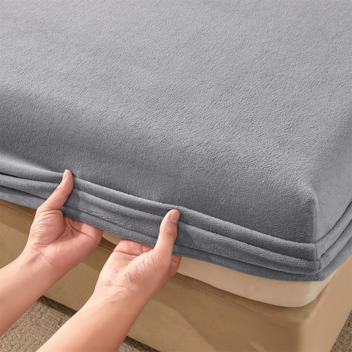 91家纺网 家纺一手货源 找家纺 卡诗兰家纺 2026新款单层牛奶绒床笠 玛瑙灰