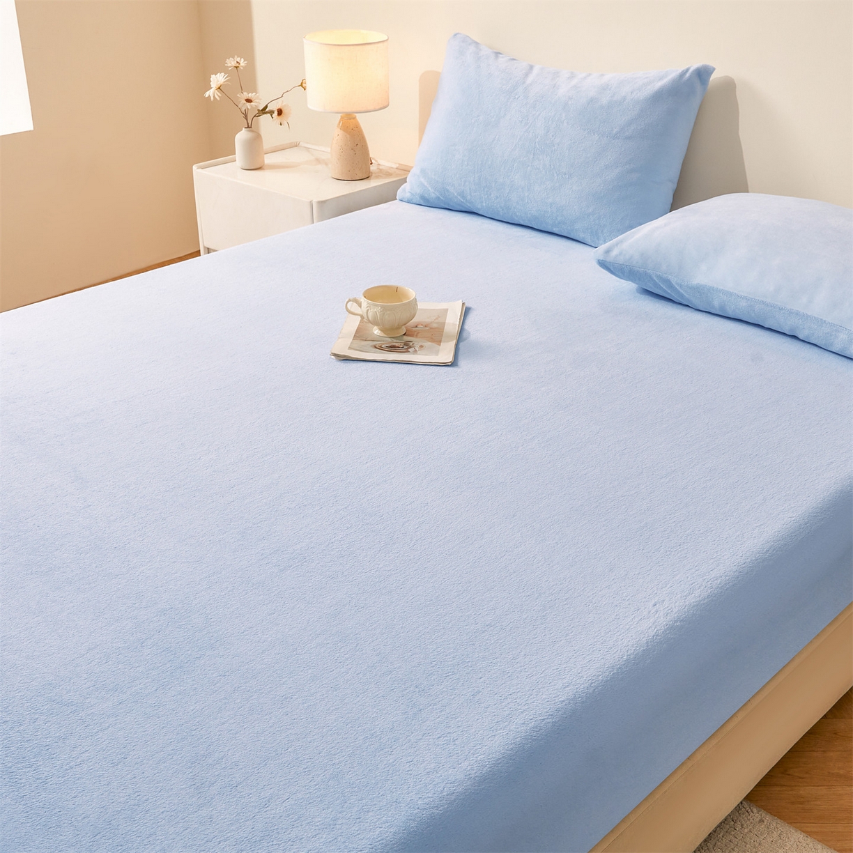 91家纺网 家纺一手货源 找家纺 卡诗兰家纺 2026新款单层牛奶绒床笠 星蓝