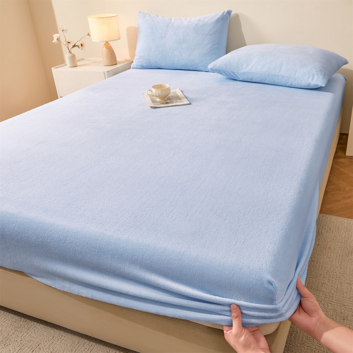 91家纺网 家纺一手货源 找家纺 卡诗兰家纺 2026新款单层牛奶绒床笠 星蓝