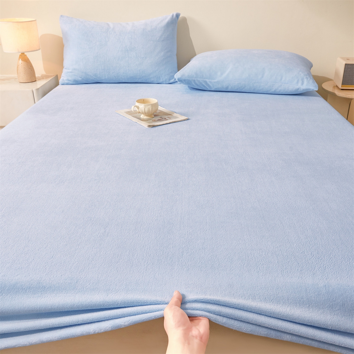 91家纺网 家纺一手货源 找家纺 卡诗兰家纺 2026新款单层牛奶绒床笠 星蓝