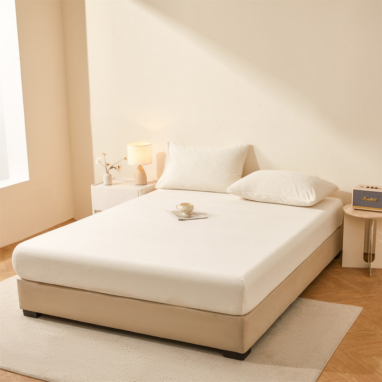 91家纺网 家纺一手货源 找家纺 卡诗兰家纺 2026新款单层牛奶绒床笠 月影白