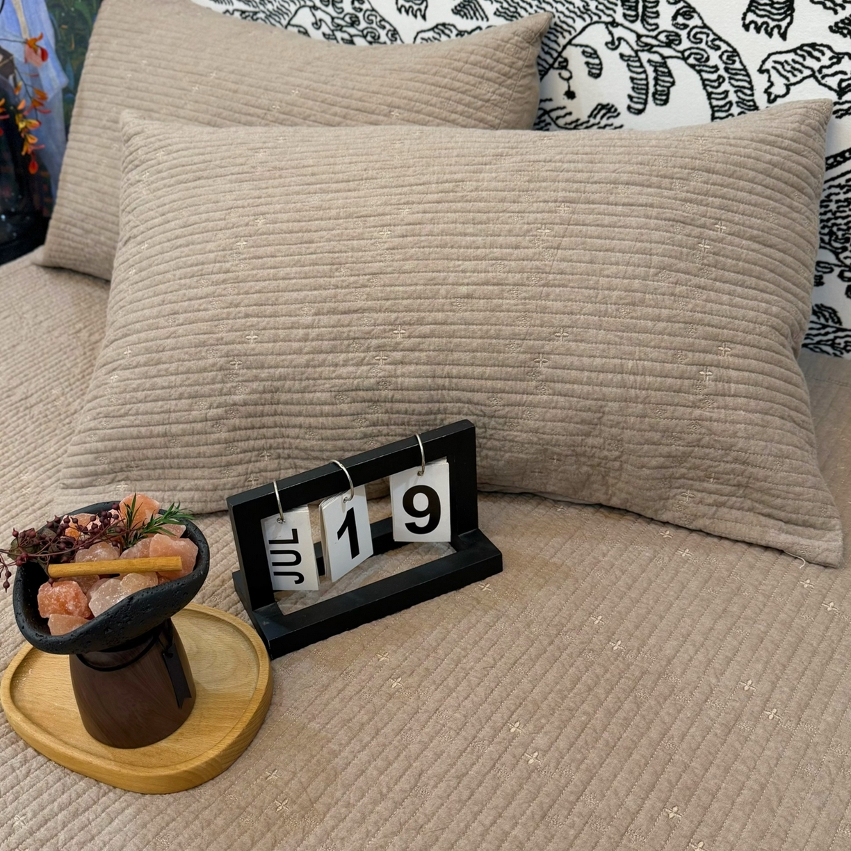 91家纺网 家纺一手货源 找家纺 （总）床盖工厂店 2025新款韩式四叶草双面全棉填充棉花床盖套件