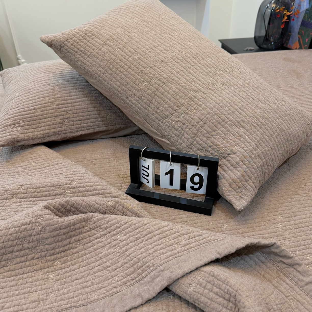 91家纺网 家纺一手货源 找家纺 （总）床盖工厂店 2025新款韩式四叶草双面全棉填充棉花床盖套件