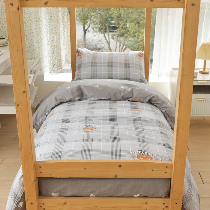 91家纺网 家纺一手货源 找家纺 宅部落 2026新款全棉三件套纯棉学生宿舍上下铺六件套 卡宾熊