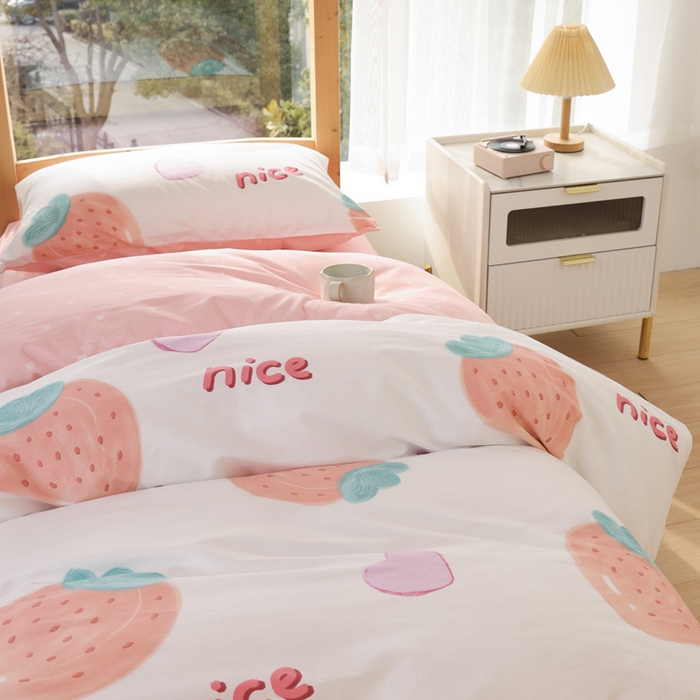 91家纺网 家纺一手货源 找家纺 宅部落 2026新款全棉三件套纯棉学生宿舍上下铺六件套 奈斯草莓