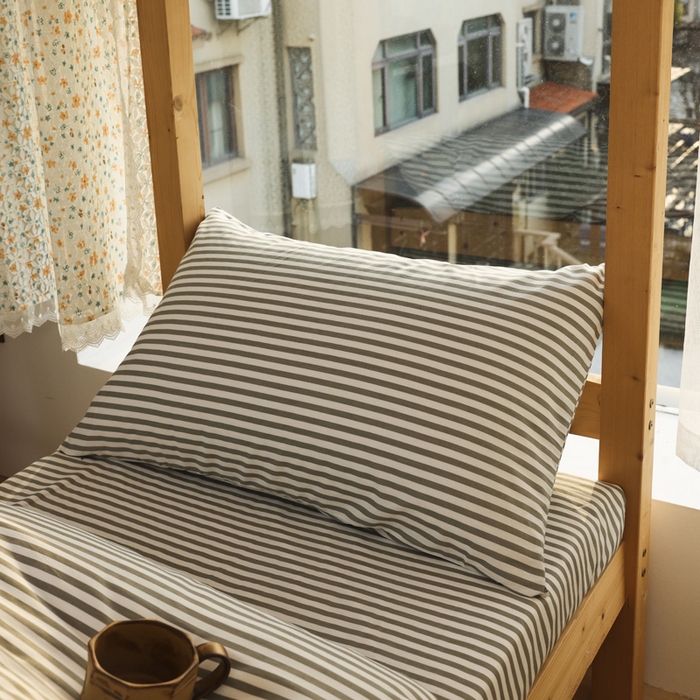 91家纺网 家纺一手货源 找家纺 宅部落 2026新款全棉三件套纯棉学生宿舍上下铺六件套 灰细条纹