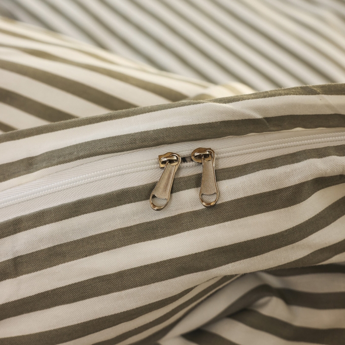 91家纺网 家纺一手货源 找家纺 宅部落 2026新款全棉三件套纯棉学生宿舍上下铺六件套 灰细条纹