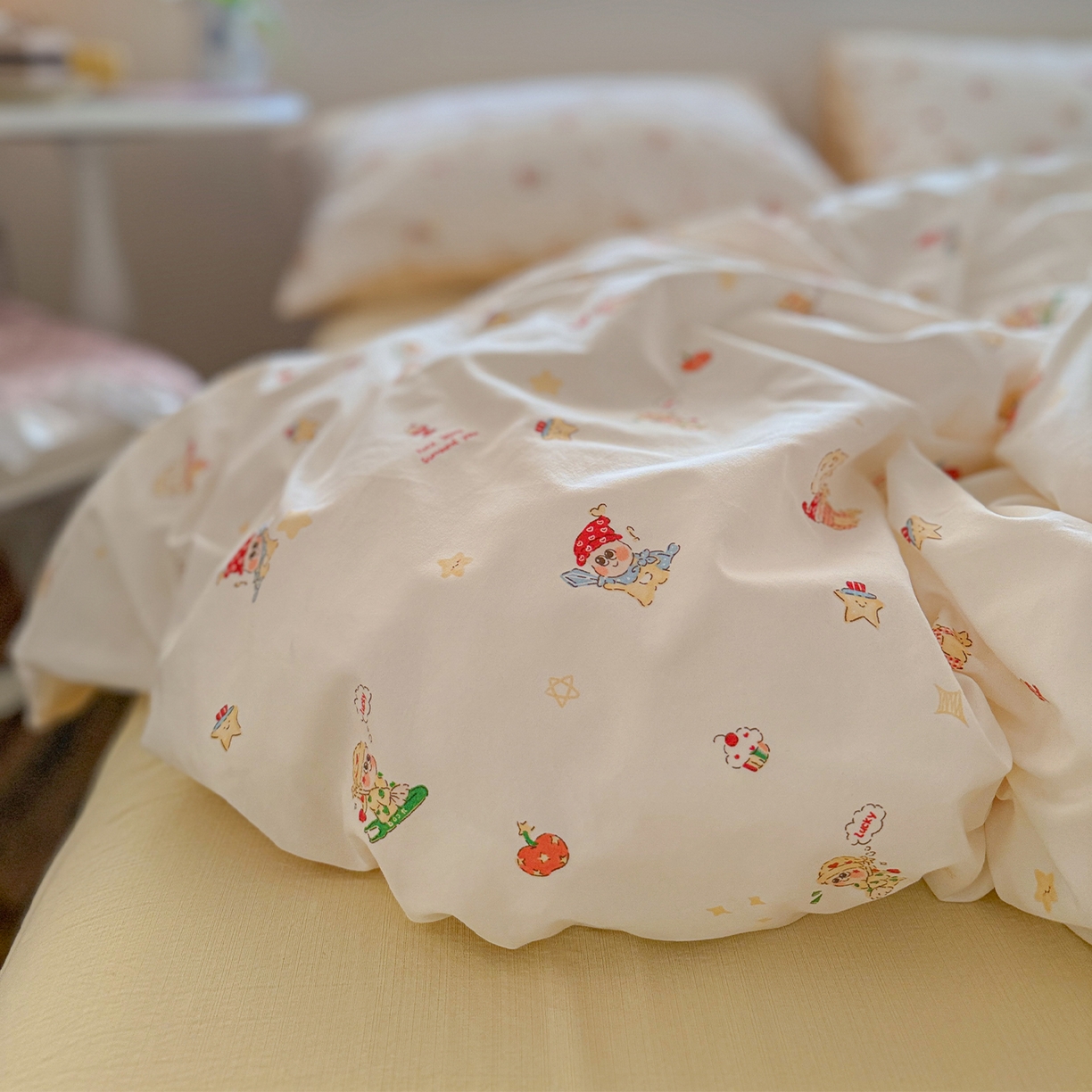 91家纺网 家纺一手货源 找家纺 罗亿家纺 2026新款A类古法水洗仿棉云感纱四件套 奶味星人