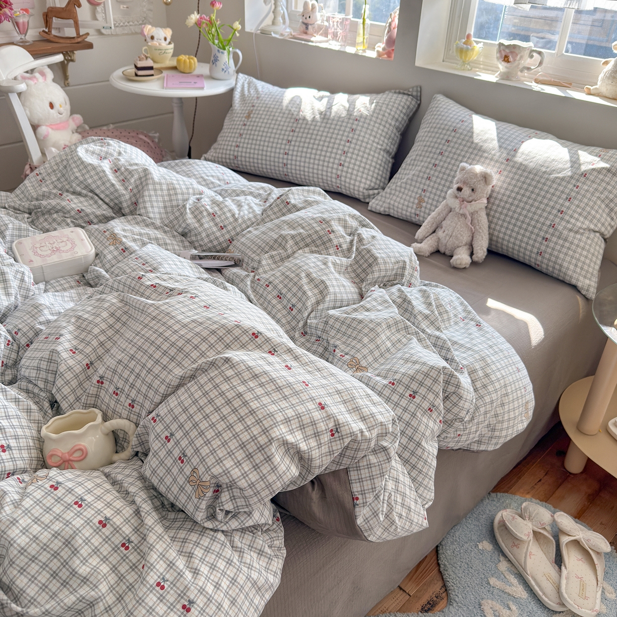 91家纺网 家纺一手货源 找家纺 罗亿家纺 2026新款A类古法水洗仿棉云感纱四件套 樱桃格格