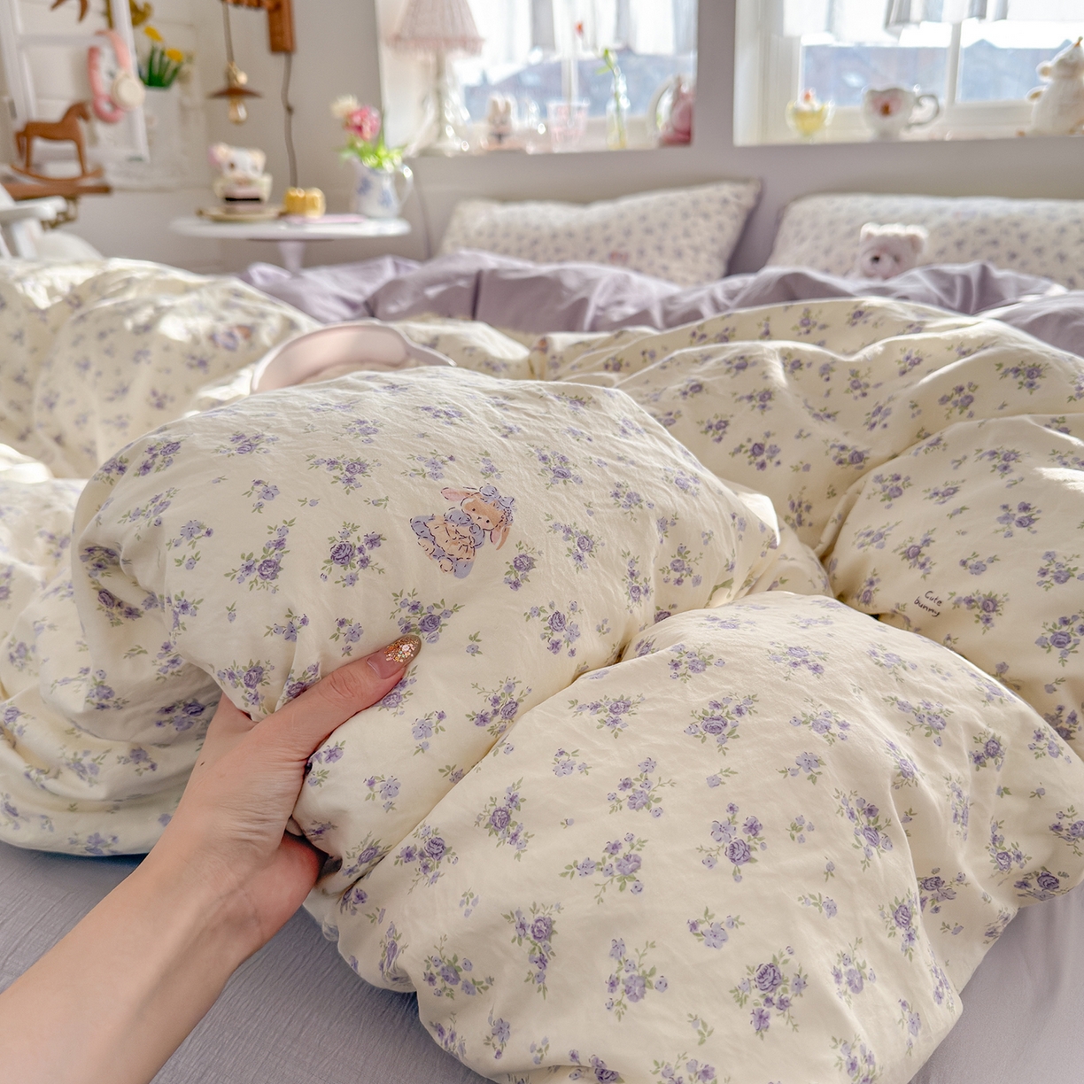 91家纺网 家纺一手货源 找家纺 罗亿家纺 2026新款A类古法水洗仿棉云感纱四件套 花集小兔