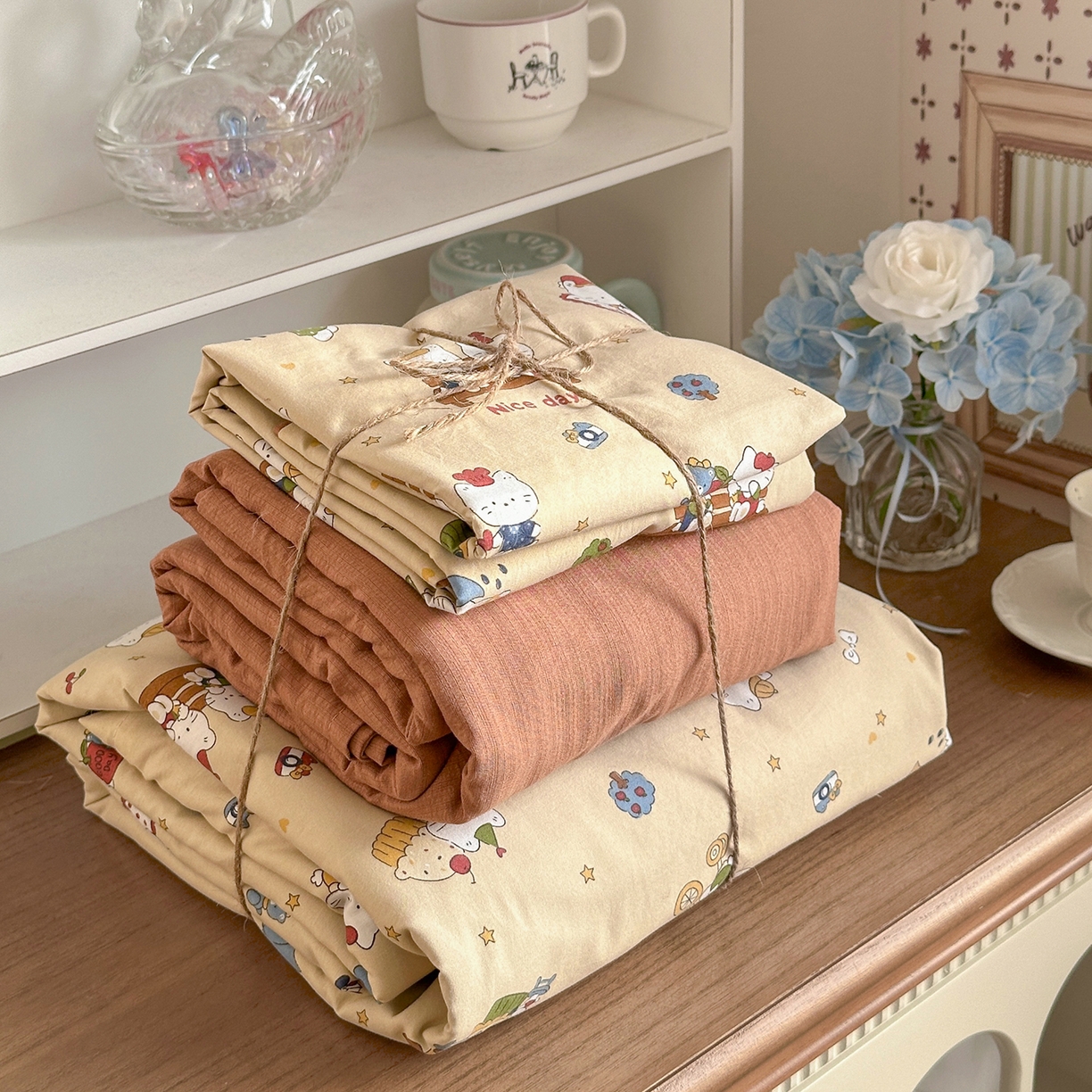 91家纺网 家纺一手货源 找家纺 罗亿家纺 2026新款A类古法水洗仿棉云感纱四件套 梦幻乐园