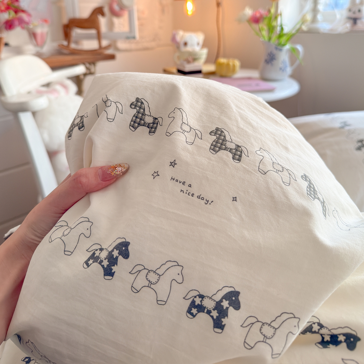 91家纺网 家纺一手货源 找家纺 罗亿家纺 2026新款A类古法水洗仿棉云感纱四件套 旋转木马