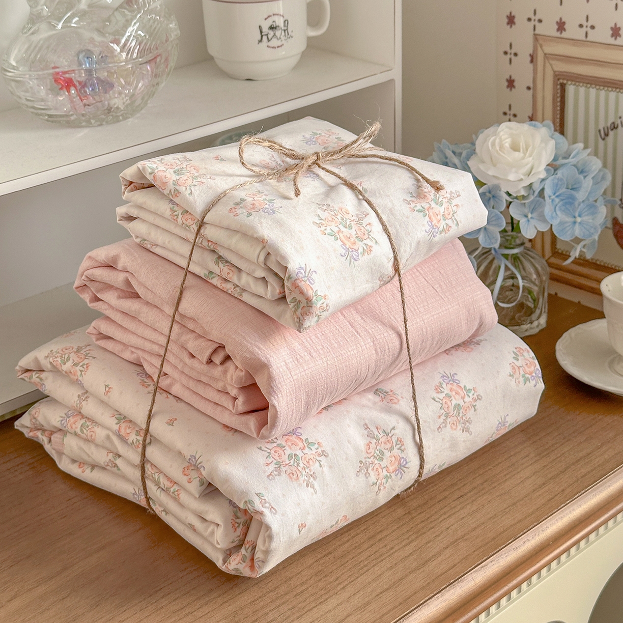 91家纺网 家纺一手货源 找家纺 罗亿家纺 2026新款A类古法水洗仿棉云感纱四件套 梦境花园