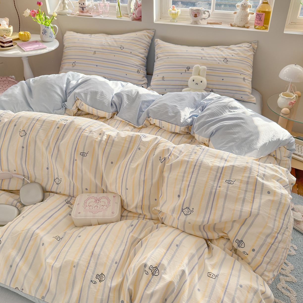 91家纺网 家纺一手货源 找家纺 罗亿家纺 2026新款A类古法水洗仿棉云感纱四件套 小鱼的心事