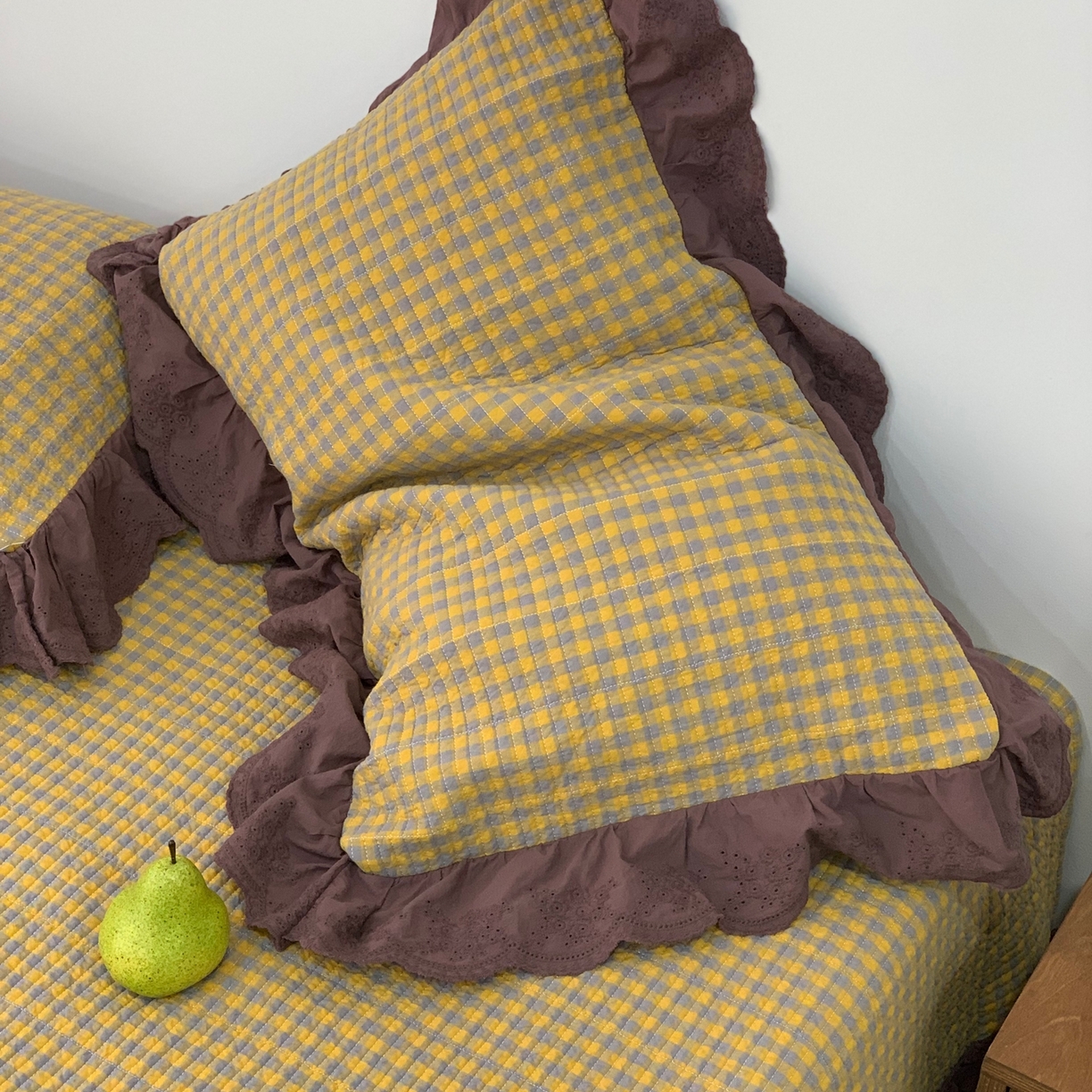 91家纺网 家纺一手货源 找家纺 床盖工厂店 2025新款双面全棉纯棉填充棉花花边款床盖三件套芸素 芸素-黄