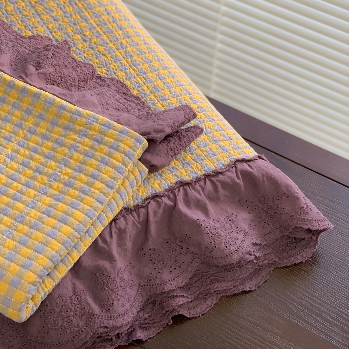 91家纺网 家纺一手货源 找家纺 床盖工厂店 2025新款双面全棉纯棉填充棉花花边款床盖三件套芸素 芸素-黄