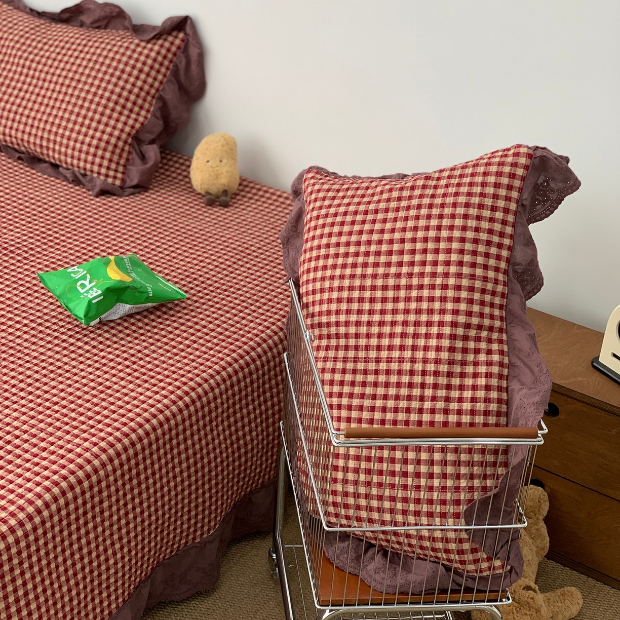 91家纺网 家纺一手货源 找家纺 床盖工厂店 2025新款双面全棉纯棉填充棉花花边款床盖三件套芸素 芸素-红