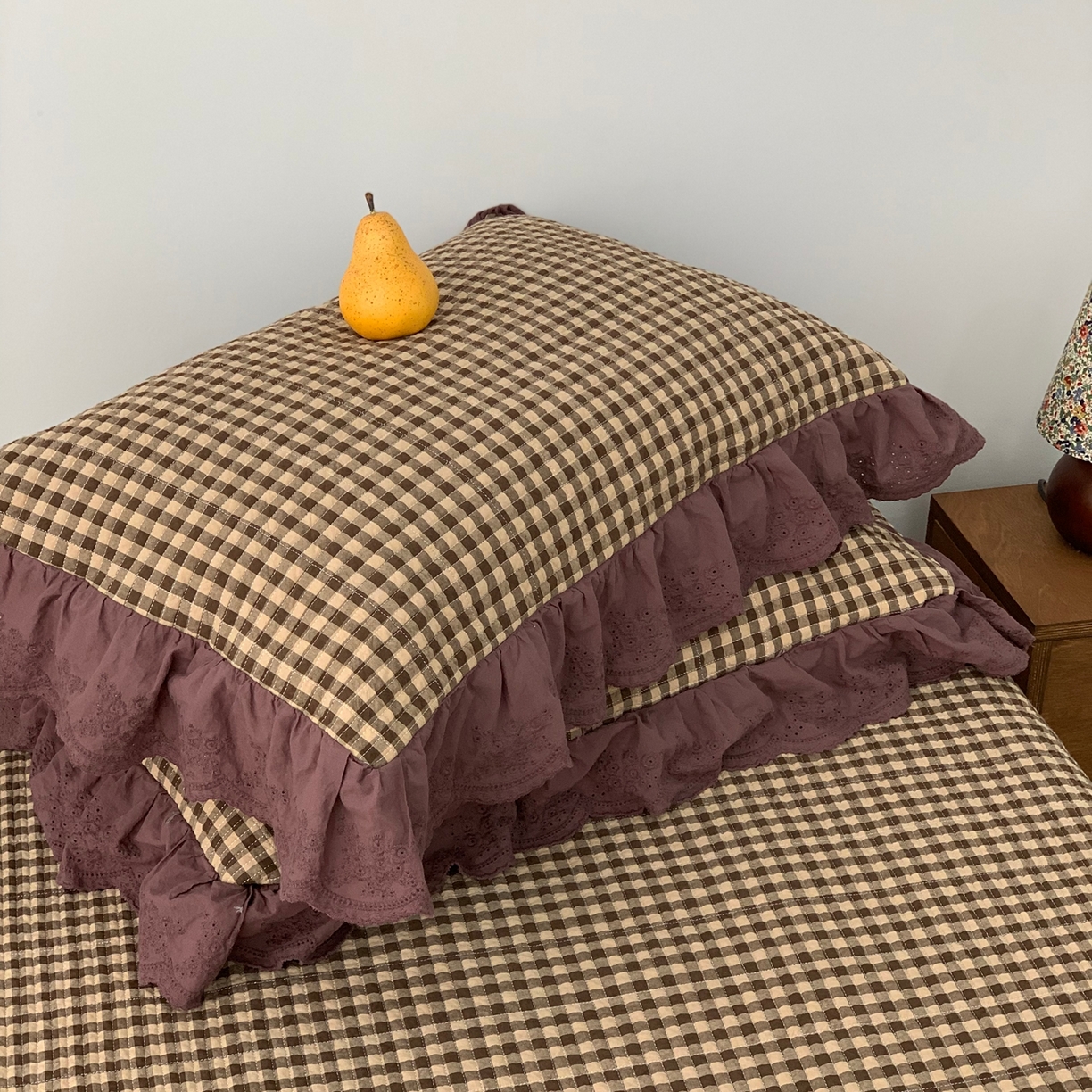 91家纺网 家纺一手货源 找家纺 床盖工厂店 2025新款双面全棉纯棉填充棉花花边款床盖三件套芸素 芸素-咖