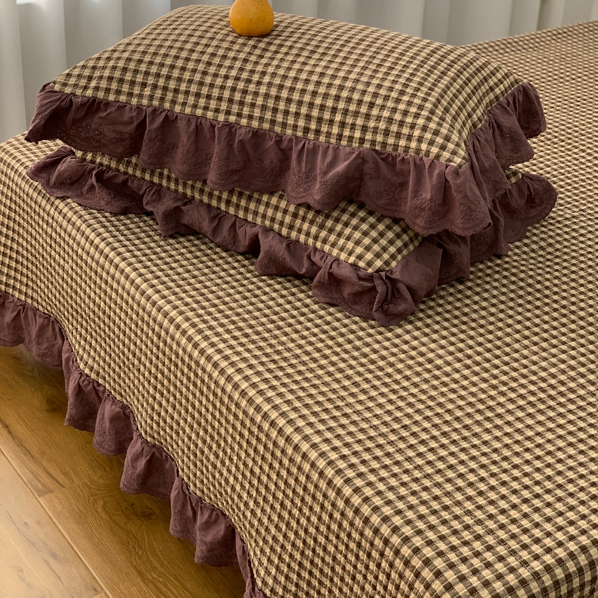 91家纺网 家纺一手货源 找家纺 床盖工厂店 2025新款双面全棉纯棉填充棉花花边款床盖三件套芸素 芸素-咖