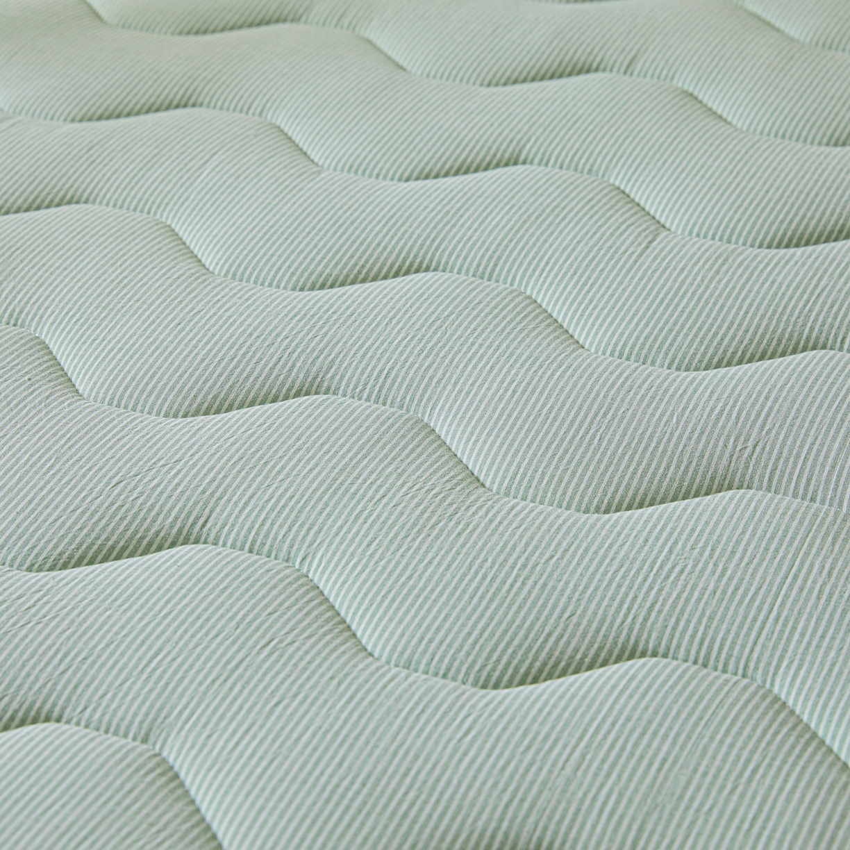 91家纺网 家纺一手货源 找家纺 丽诺床垫 2026新款A类全棉色织水洗棉棉花三明治床垫（床垫不定制超200x220以上的尺寸） 细条绿