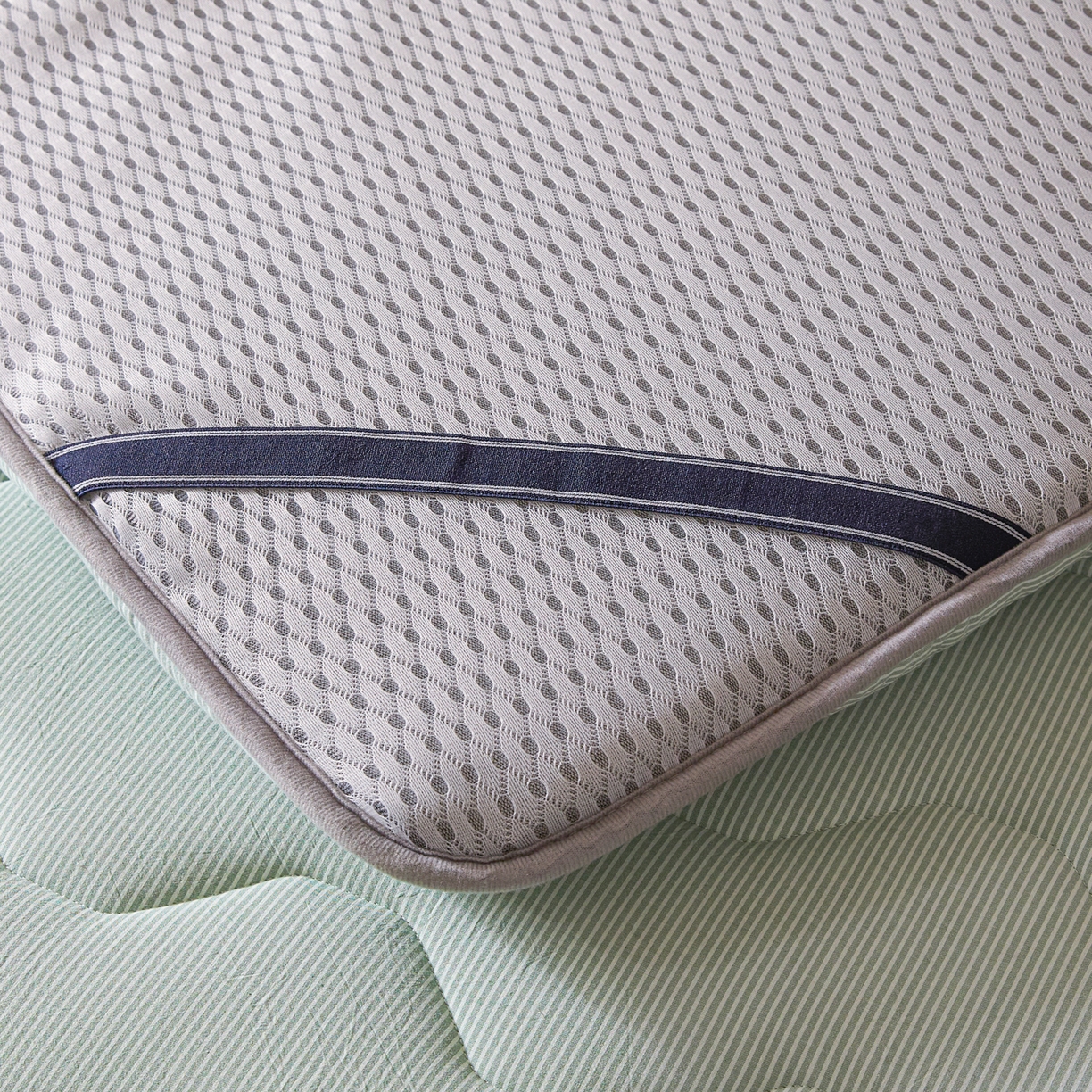 91家纺网 家纺一手货源 找家纺 丽诺床垫 2026新款A类全棉色织水洗棉棉花三明治床垫（床垫不定制超200x220以上的尺寸） 细条绿