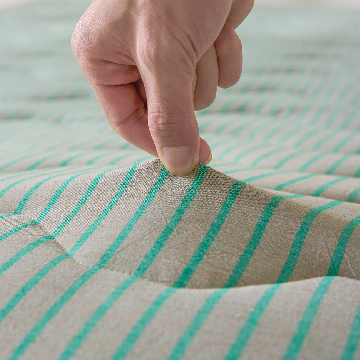 91家纺网 家纺一手货源 找家纺 丽诺床垫 2026新款A类全棉色织水洗棉棉花三明治床垫（床垫不定制超200x220以上的尺寸） 追光绿