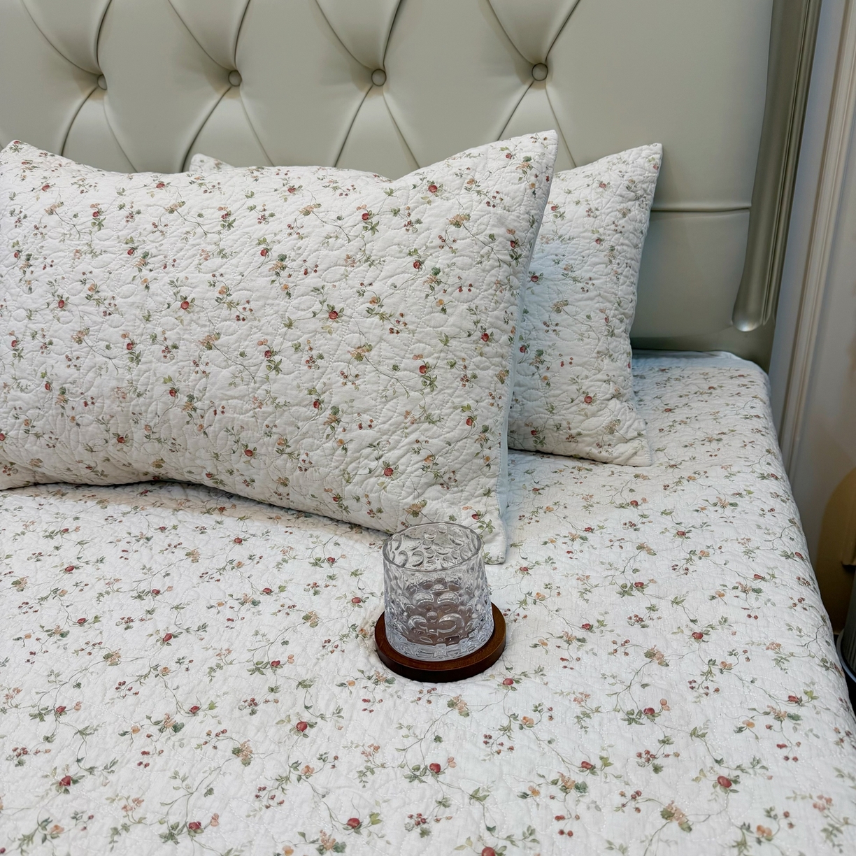 91家纺网 家纺一手货源 找家纺 （总）床盖工厂店 2025新款全棉天竺棉麻三件套填充棉花床盖三件套花卉系列