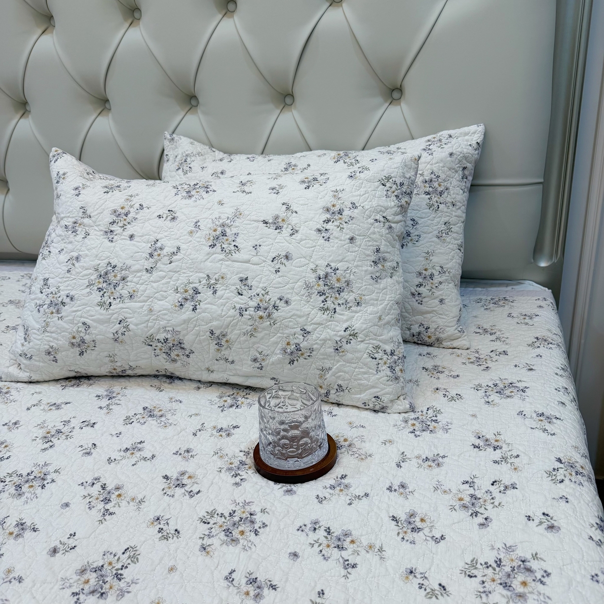 91家纺网 家纺一手货源 找家纺 床盖工厂店 2025新款全棉天竺棉麻三件套填充棉花床盖三件套花卉系列 心野薄雾