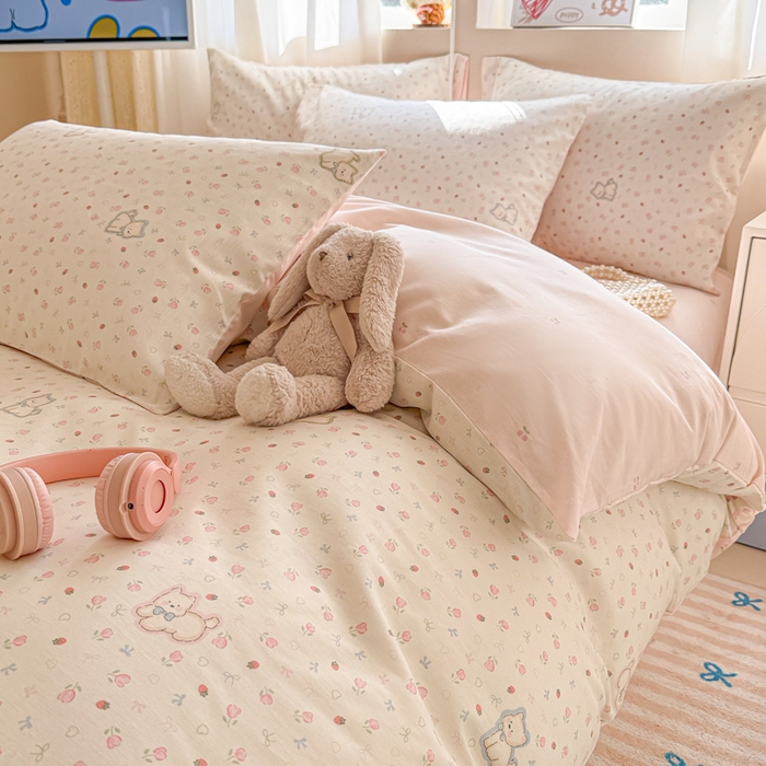 91家纺网 家纺一手货源 找家纺 曼之夏 2025新款全棉印花四件套-系列二 玫瑰小狗