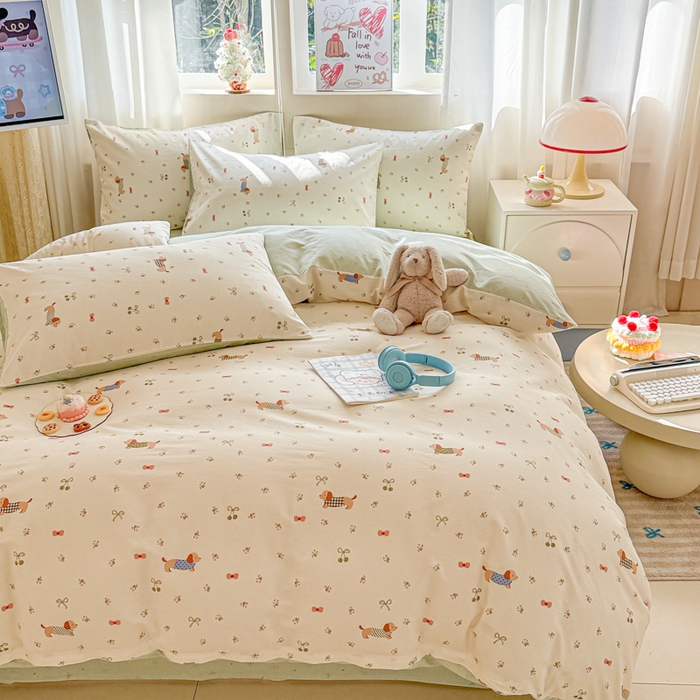 91家纺网 家纺一手货源 找家纺 曼之夏 2025新款全棉印花四件套-系列二 樱桃腊肠