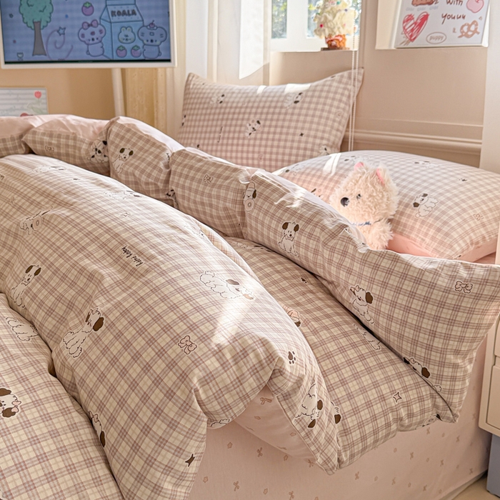 91家纺网 家纺一手货源 找家纺 曼之夏 2025新款全棉印花四件套-系列二 莓果萌犬