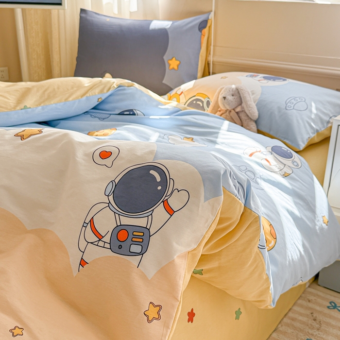 91家纺网 家纺一手货源 找家纺 曼之夏 2025新款全棉印花四件套-系列二 蓝星太空人