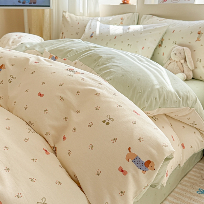 91家纺网 家纺一手货源 找家纺 曼之夏 2025新款全棉印花四件套-系列二 樱桃腊肠