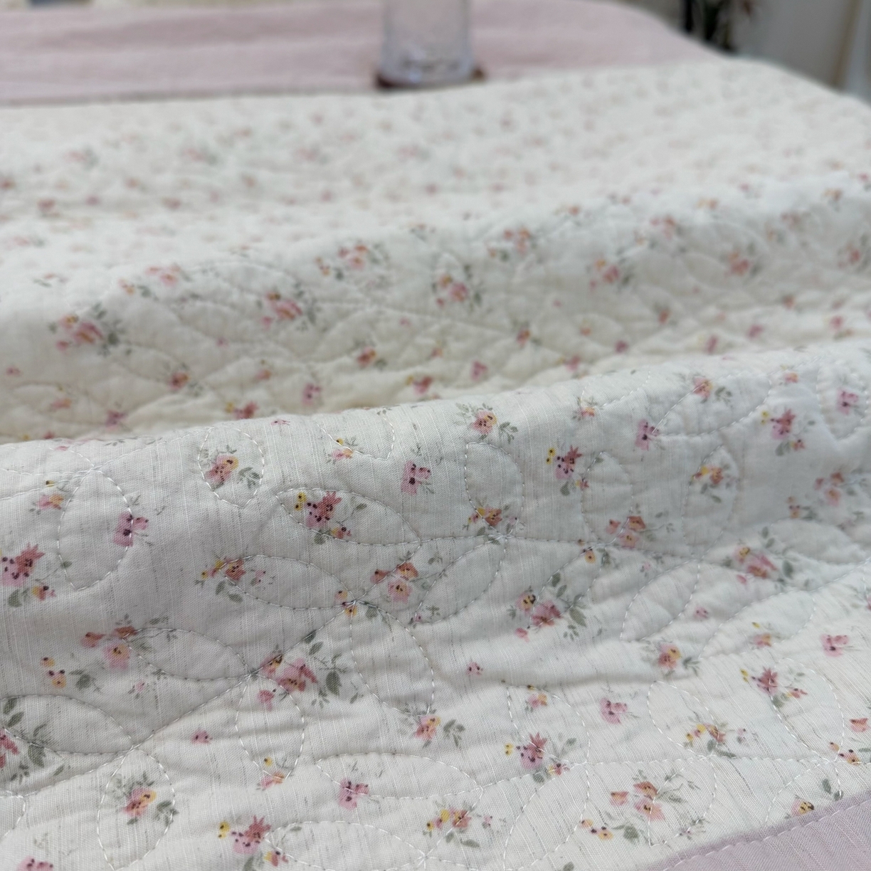 91家纺网 家纺一手货源 找家纺 床盖工厂店 2025新款全棉天竺棉麻三件套填充棉花床盖三件套花卉系列 栀子花信