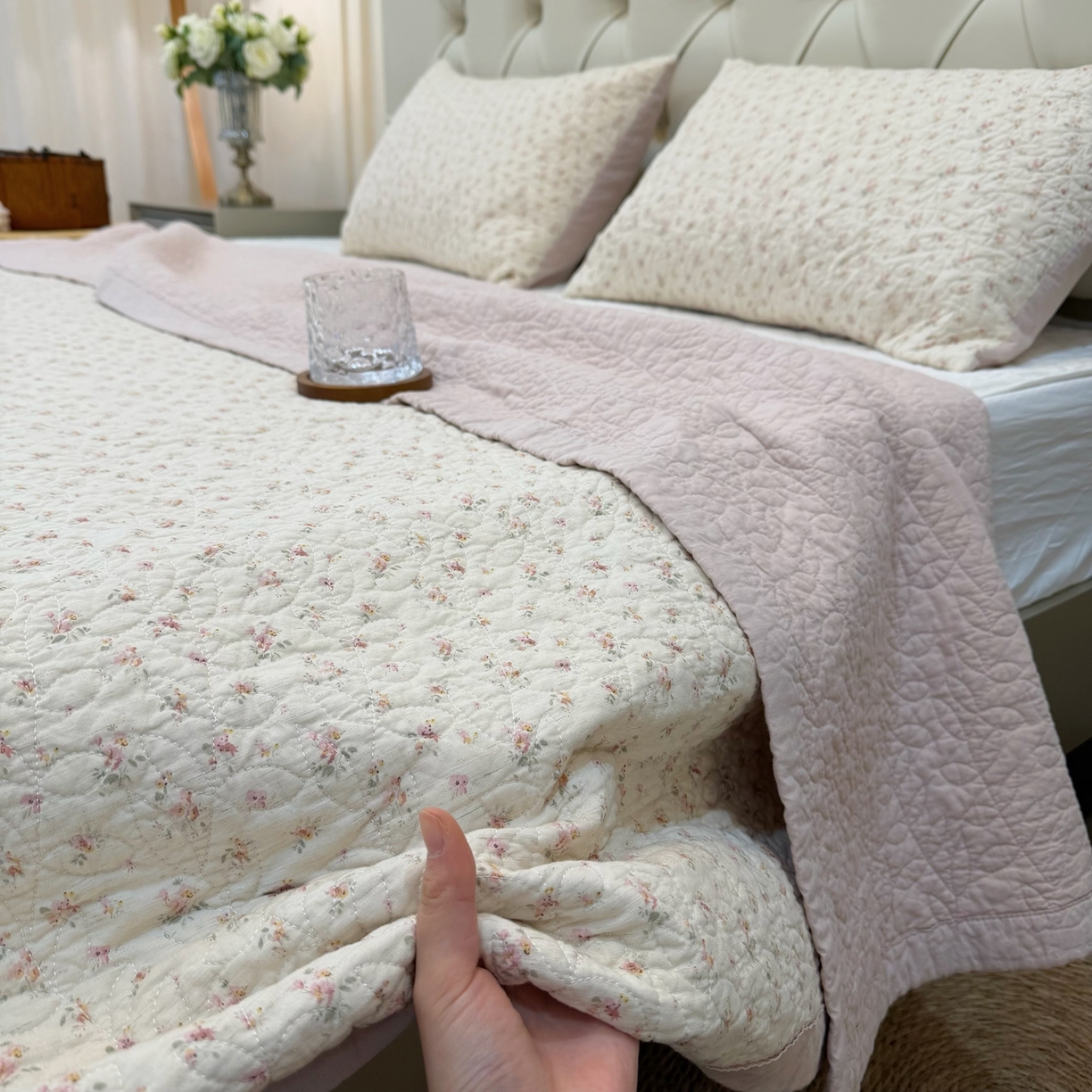 91家纺网 家纺一手货源 找家纺 床盖工厂店 2025新款全棉天竺棉麻三件套填充棉花床盖三件套花卉系列 栀子花信