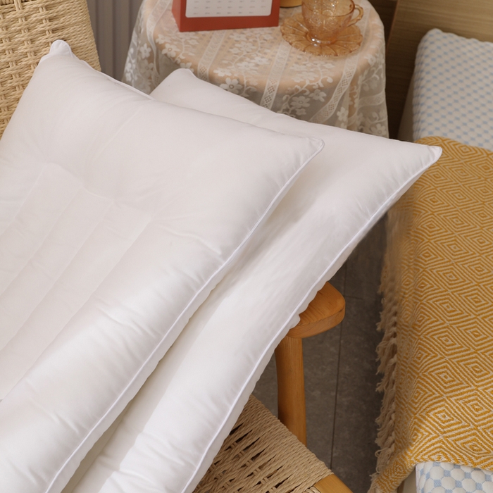 91家纺网 家纺一手货源 找家纺 （总）yyds网供 2026新款羽丝绒枕芯定型护颈枕头支撑贴合颈椎久睡不变形可机洗可水洗整头