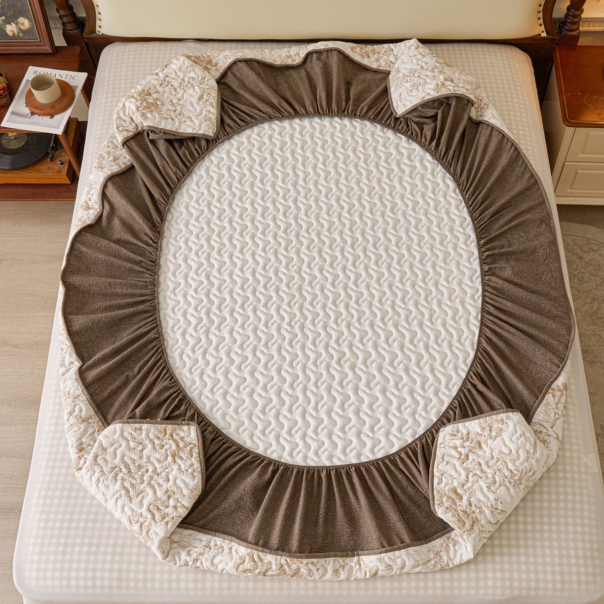 91家纺网 家纺一手货源 找家纺 （总）笠裙家纺 2026新款加厚云感水洗棉印花夹棉床笠床罩【幻彩系列】