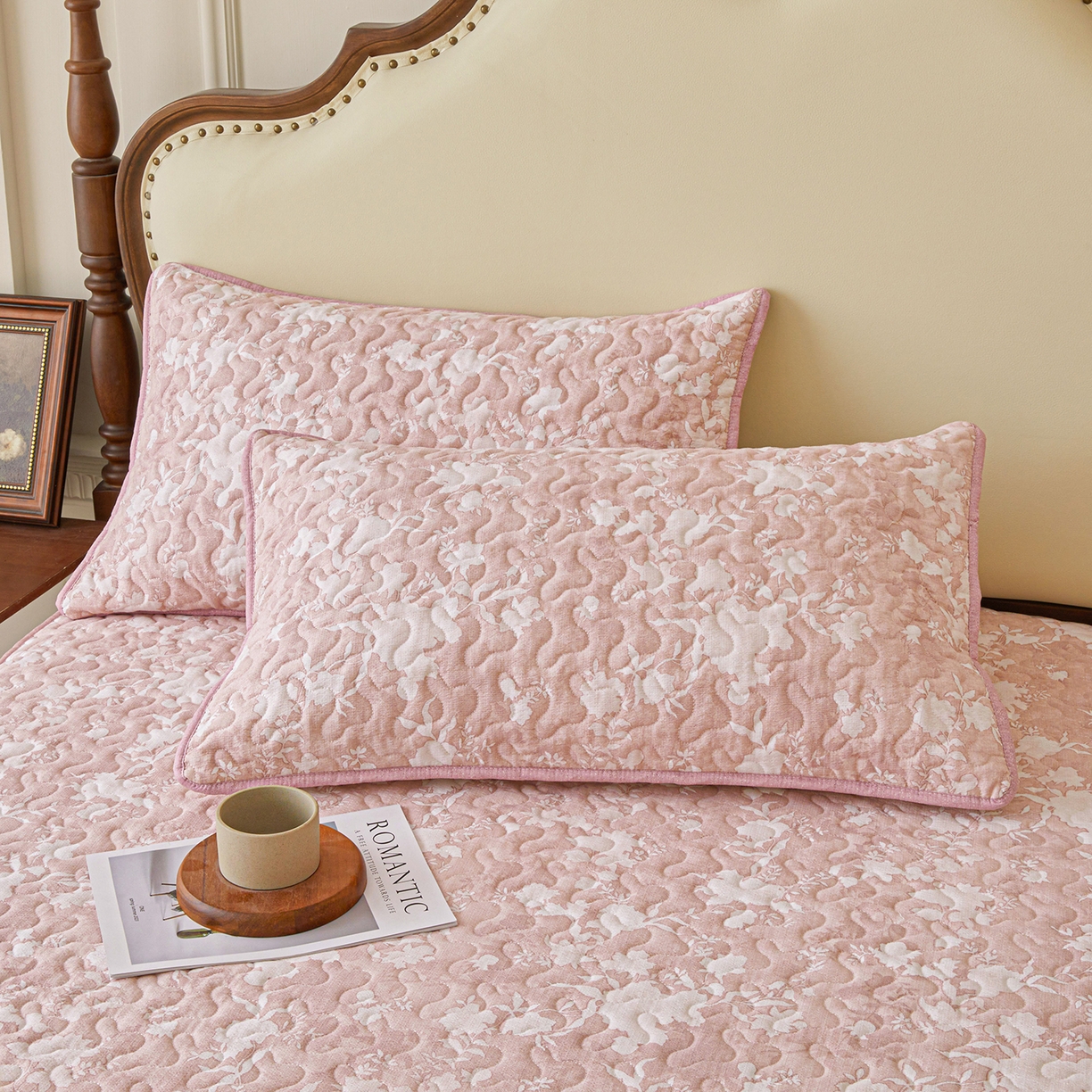 91家纺网 家纺一手货源 找家纺 笠裙家纺 2026新款加厚云感水洗棉印花夹棉床笠床罩【幻彩系列】 幻彩-浮绘花影