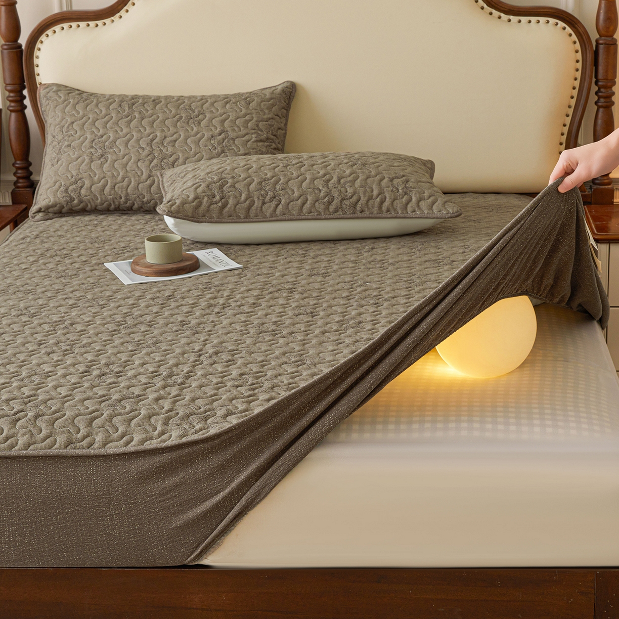 91家纺网 家纺一手货源 找家纺 笠裙家纺 2026新款加厚云感水洗棉印花夹棉床笠床罩【幻彩系列】 幻彩-花田错