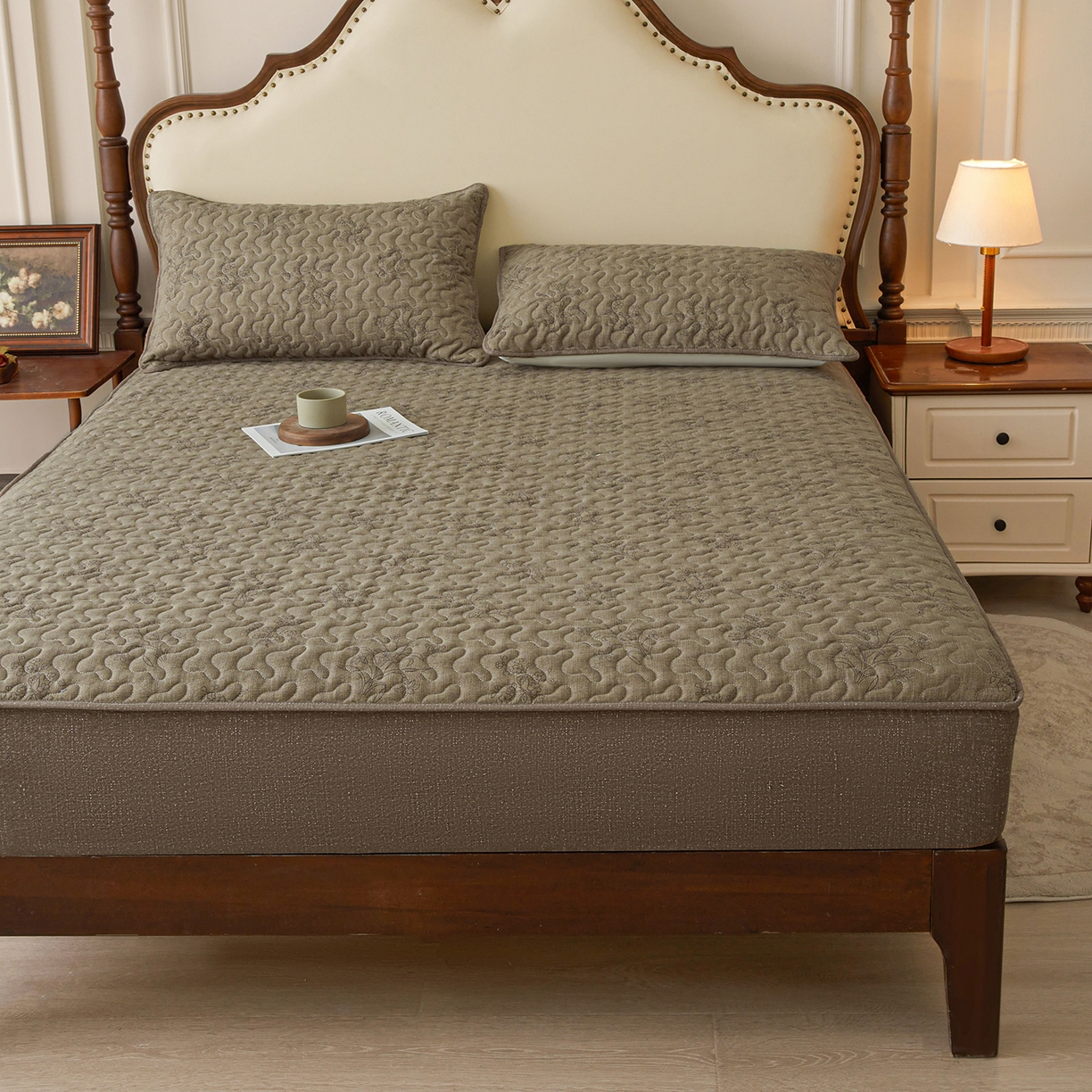 91家纺网 家纺一手货源 找家纺 笠裙家纺 2026新款加厚云感水洗棉印花夹棉床笠床罩【幻彩系列】 幻彩-花田错