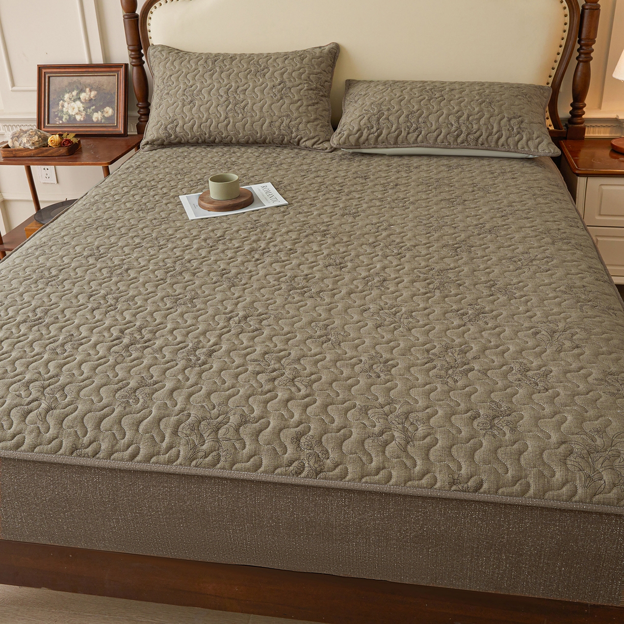 91家纺网 家纺一手货源 找家纺 笠裙家纺 2026新款加厚云感水洗棉印花夹棉床笠床罩【幻彩系列】 幻彩-花田错