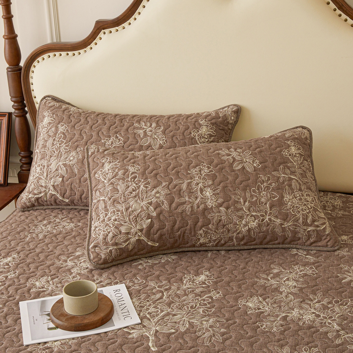 91家纺网 家纺一手货源 找家纺 笠裙家纺 2026新款加厚云感水洗棉印花夹棉床笠床罩【幻彩系列】 幻彩-乌木花园