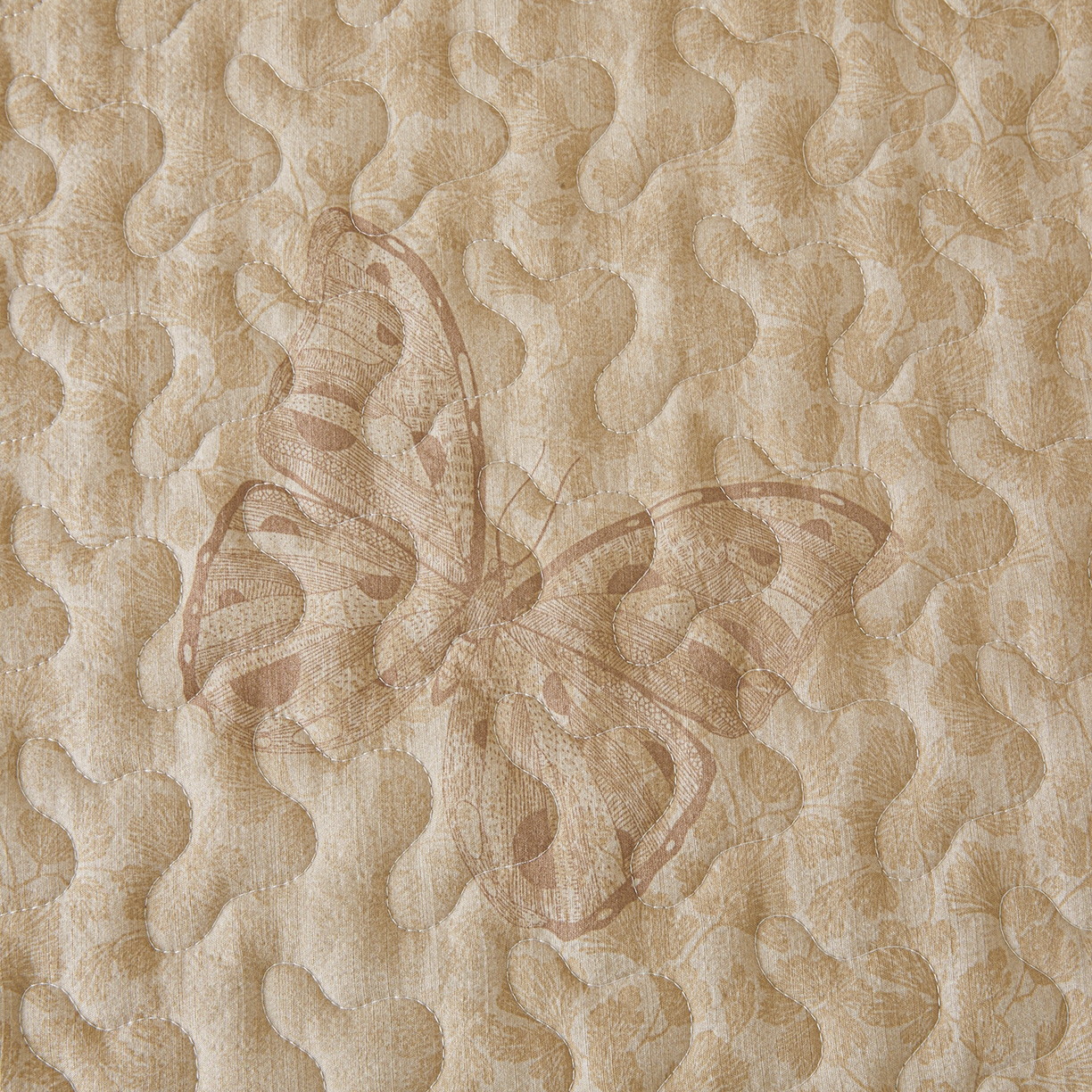 91家纺网 家纺一手货源 找家纺 笠裙家纺 2026新款加厚云感水洗棉印花夹棉床笠床罩【幻彩系列】 幻彩-月神蝶