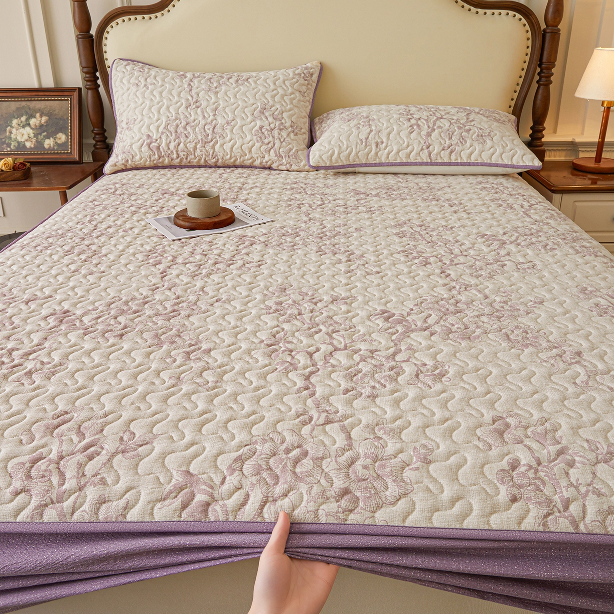 91家纺网 家纺一手货源 找家纺 笠裙家纺 2026新款加厚云感水洗棉印花夹棉床笠床罩【幻彩系列】 幻彩-云黛紫