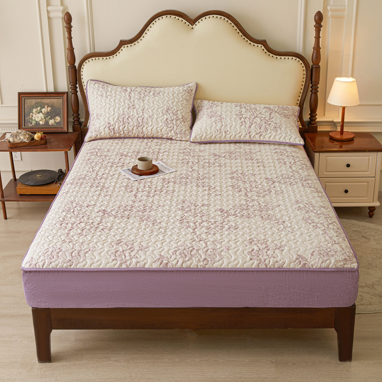 91家纺网 家纺一手货源 找家纺 笠裙家纺 2026新款加厚云感水洗棉印花夹棉床笠床罩【幻彩系列】 幻彩-云黛紫