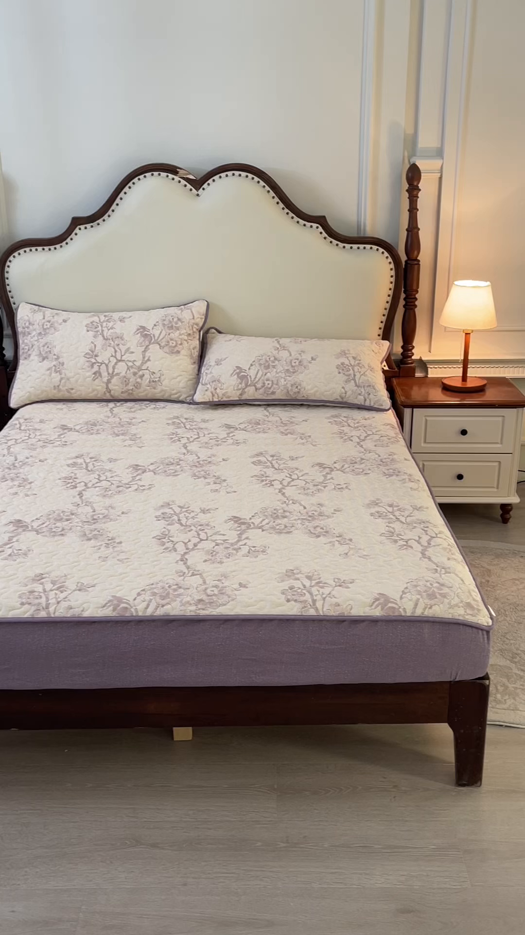 91家纺网 家纺一手货源 找家纺 笠裙家纺 2026新款加厚云感水洗棉印花夹棉床笠床罩【幻彩系列】 幻彩-云黛紫